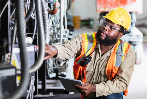 Best Affordable Electrician  in Columbiana, OH